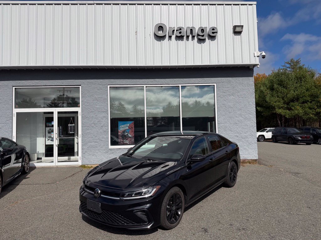 Used 2025 Volkswagen Jetta Sport FWD image 1