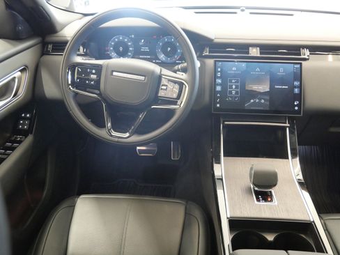 New 2026 Land Rover Range Rover Velar Dynamic SE AWD/4WD image 9