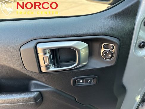 Used 2023 Jeep Wrangler Unlimited w/ Cold Weather Group image 14