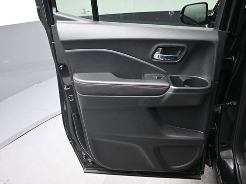 Used 2021 Honda Ridgeline Black Edition image 32