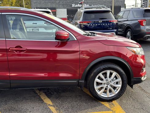 Used 2022 Nissan Rogue Sport SV image 10