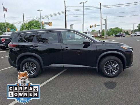 Used 2023 Nissan Rogue S AWD/4WD image 7