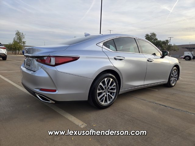 Used 2025 Lexus ES 350 w/ Accessory Package (Z2) FWD image 7
