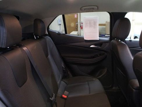 Used 2024 Buick Encore GX Preferred FWD image 12