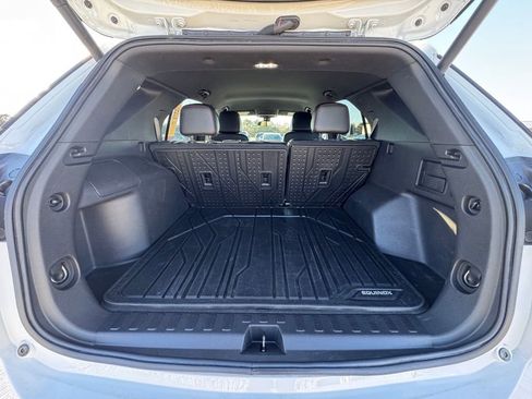 Used 2023 Chevrolet Equinox RS w/ LPO, Floor Liner Package image 15