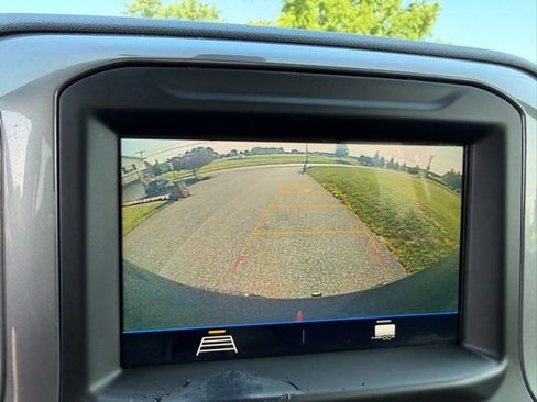 Used 2019 Chevrolet Silverado 1500 Custom Trail Boss w/ Custom Convenience Package AWD/4WD image 13