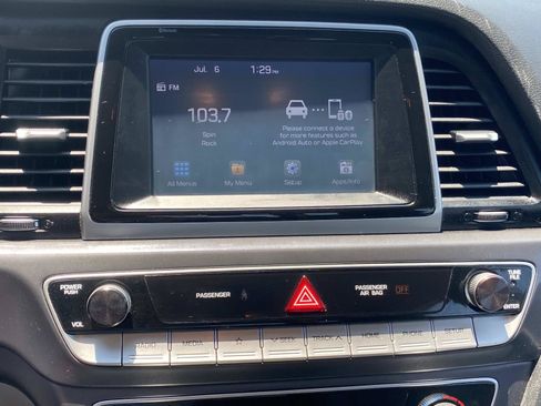 Used 2018 Hyundai Sonata SE FWD image 19
