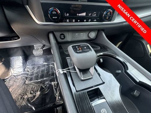 Certified 2026 Nissan Rogue SV AWD/4WD image 19