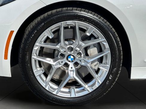 Used 2025 BMW 330i Sedan w/ M Sport Package RWD image 25