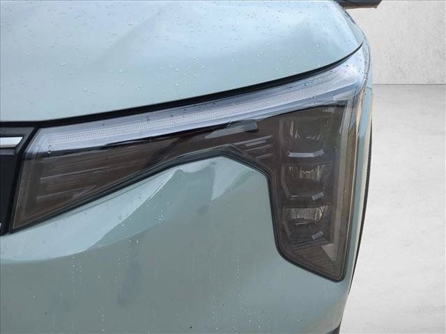 Used 2025 Kia K4 FWD image 9