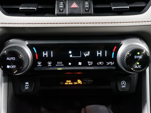 Certified 2024 Toyota RAV4 XLE Premium image 20