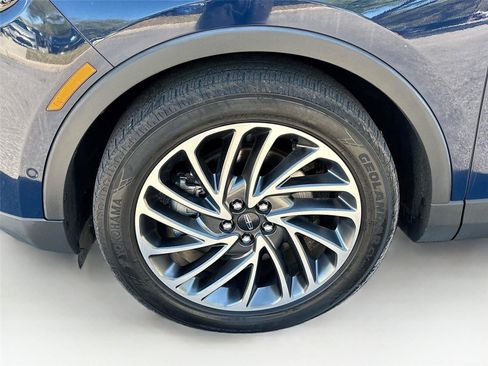 Used 2020 Lincoln Nautilus Reserve w/ Equipment Group 201A FWD image 35