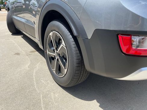 New 2026 Kia Niro EX FWD image 17