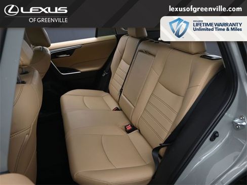 Used 2023 Toyota RAV4 XLE Premium image 31