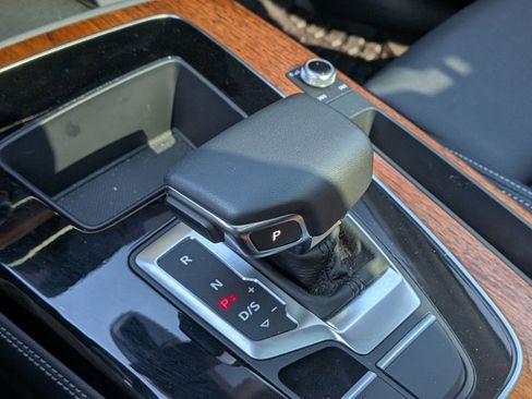 Certified 2024 Audi Q5 e Premium Plus w/ Premium Plus Package image 8