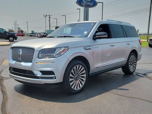 Used 2019 Lincoln Navigator Reserve AWD/4WD image 8