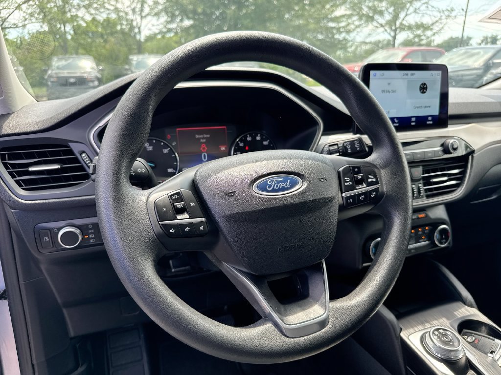 Used 2022 Ford Escape SE FWD image 11