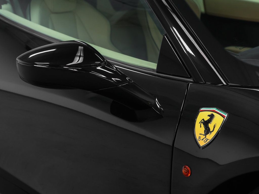 Used 2010 Ferrari 458 Italia Coupe RWD image 6