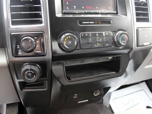 Used 2016 Ford F150 XLT w/ XTR Package image 18