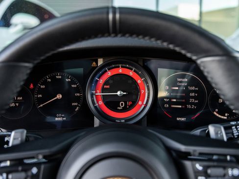 Certified 2024 Porsche 911 Targa 4 image 31