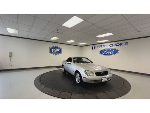 Used 1999 Mercedes-Benz SLK 230 image 4