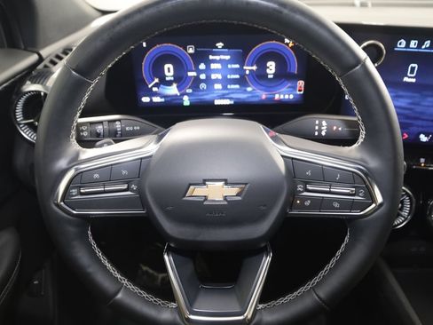 Used 2025 Chevrolet Blazer EV LT AWD/4WD image 34