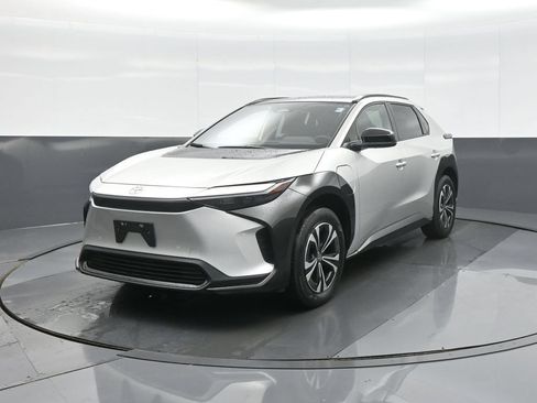 Certified 2023 Toyota bZ4X FWD w/ Weather Package image 3