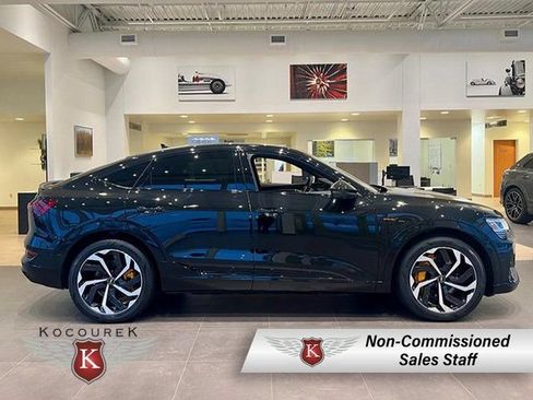 Used 2023 Volkswagen Taos S AWD/4WD image 34