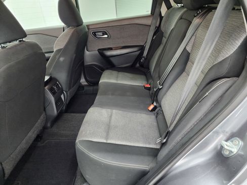 Used 2023 Nissan Rogue SV image 9