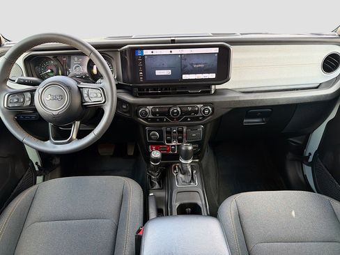 Used 2024 Jeep Wrangler Willys image 15