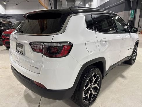 New 2025 Jeep Compass Limited image 9