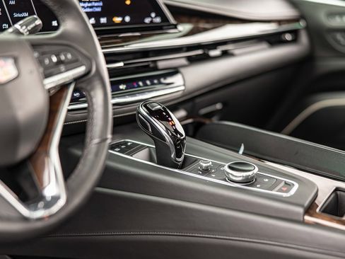 Used 2023 Cadillac Escalade Sport Platinum w/ LPO, ONYX Package image 24