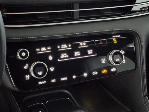 Used 2022 INFINITI QX60 Autograph w/ Cargo Package image 39