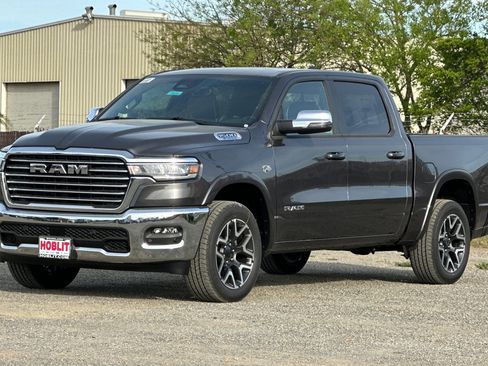 New 2026 RAM 1500 Laramie AWD/4WD image 7
