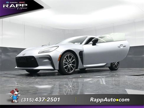 Used 2024 Toyota GR86 image 25