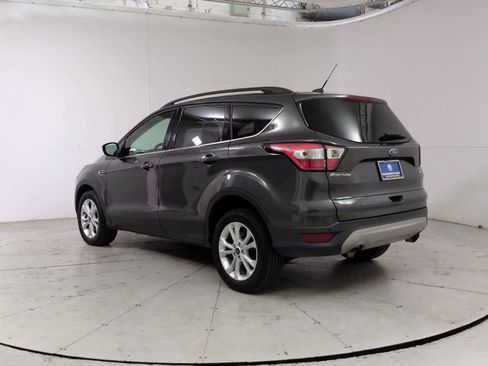 Used 2018 Ford Escape SE w/ Ford Safe & Smart Package AWD/4WD image 4