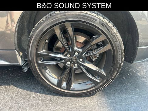 Used 2019 Ford Edge ST w/ Equipment Group 401A AWD/4WD image 19