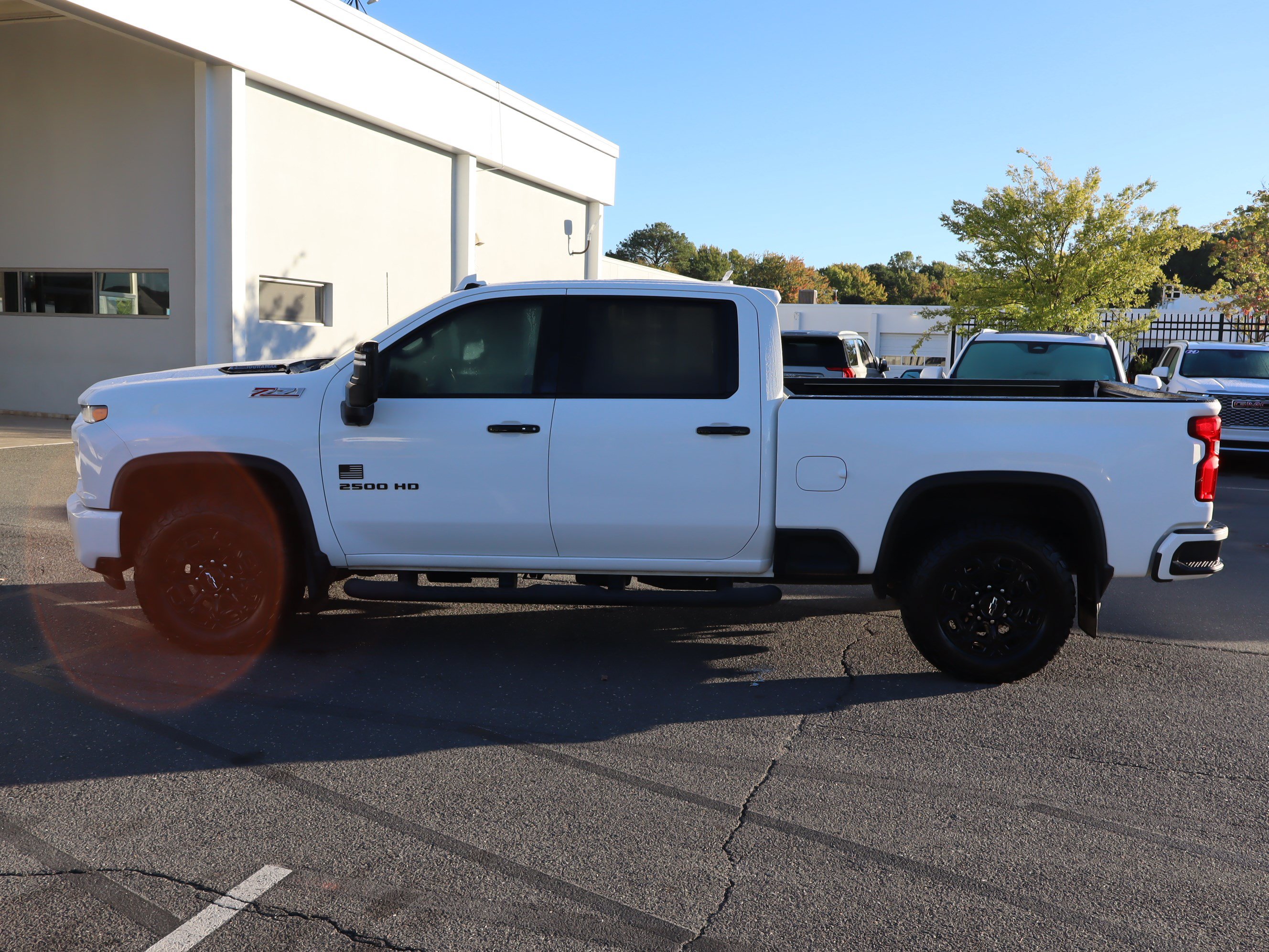 Used 2022 Chevrolet Silverado 2500 LTZ w/ LTZ Plus Package AWD/4WD image 8