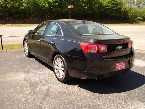 Used 2016 Chevrolet Malibu LTZ image 4