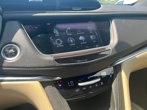 Used 2017 Cadillac XT5 Premium Luxury w/ Driver Assist Package FWD image 21