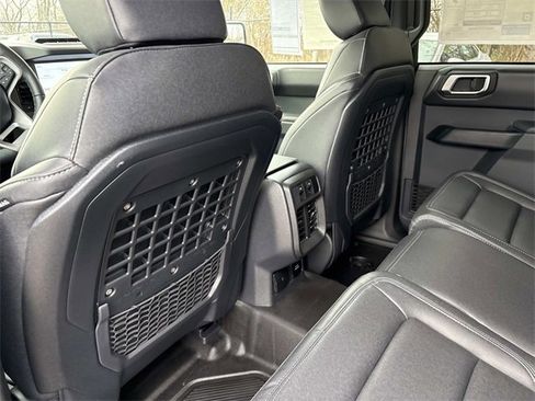 New 2025 Ford Bronco Badlands image 17