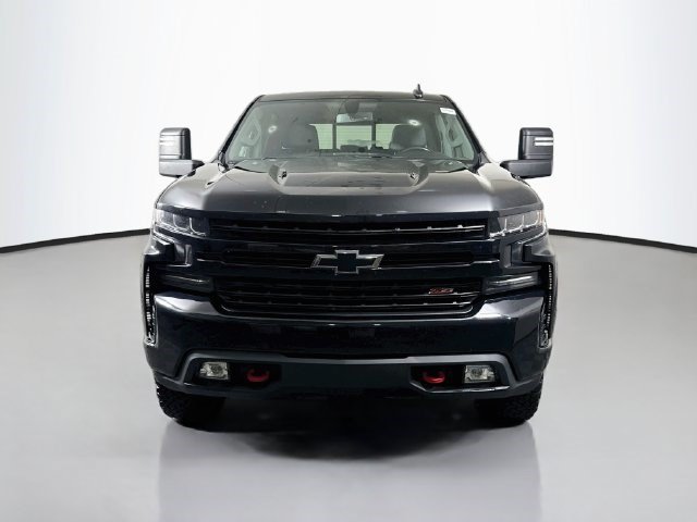 Used 2020 Chevrolet Silverado 1500 LT Trail Boss w/ Midnight Edition AWD/4WD image 2