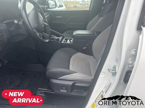 Used 2024 Toyota Tacoma TRD Off-Road image 7