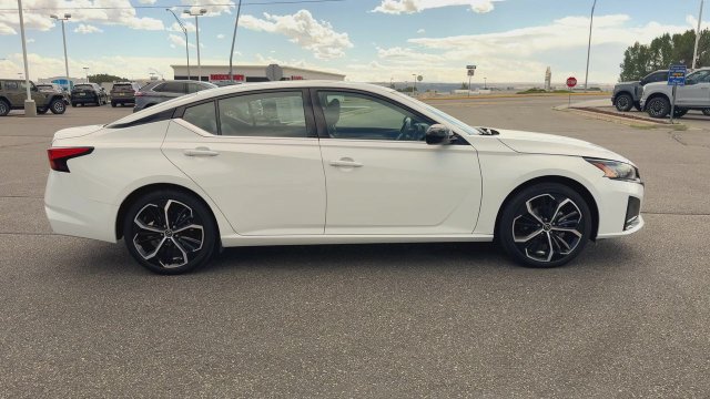 Used 2026 Nissan Altima 2.5 SR FWD image 9