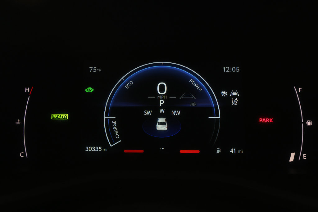 Used 2025 Toyota Camry SE FWD image 17