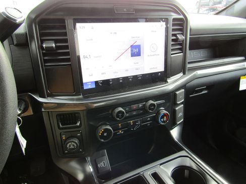 New 2026 Ford F150 STX w/ F-150 LOBO Package AWD/4WD image 15
