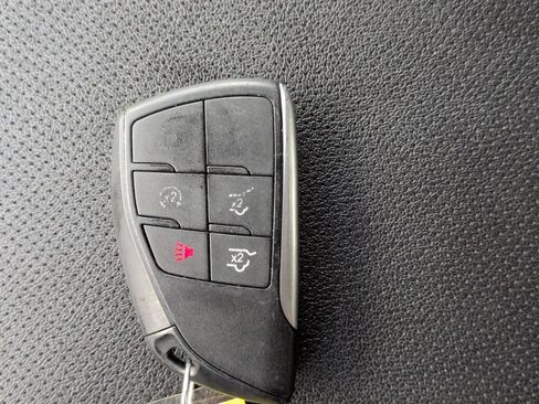 Used 2025 Chevrolet Tahoe Premier AWD/4WD image 24