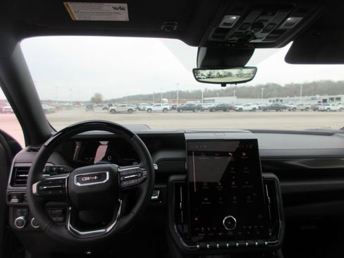 New 2026 GMC Yukon AT4 image 16