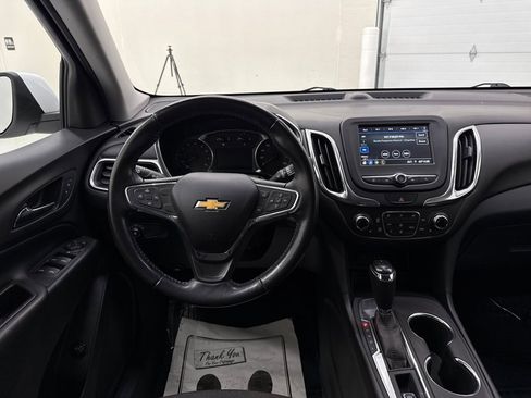 Used 2019 Chevrolet Equinox LT image 14
