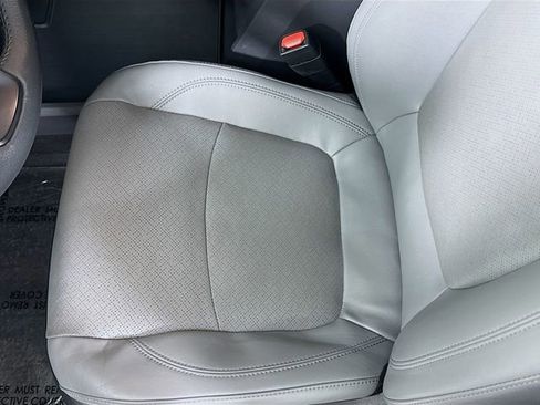 Certified 2024 Toyota Sienna Limited image 20